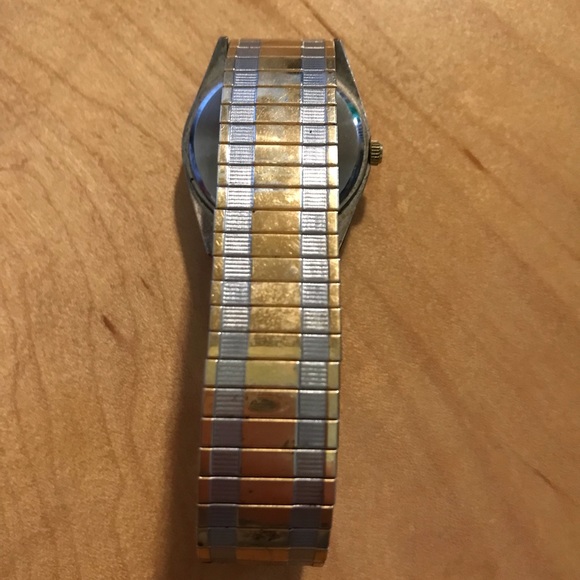 Vintage 1942-46 Military WW2 Engraved Wristwatch With Two Tone Speidel Link Band - Picture 6 of 6